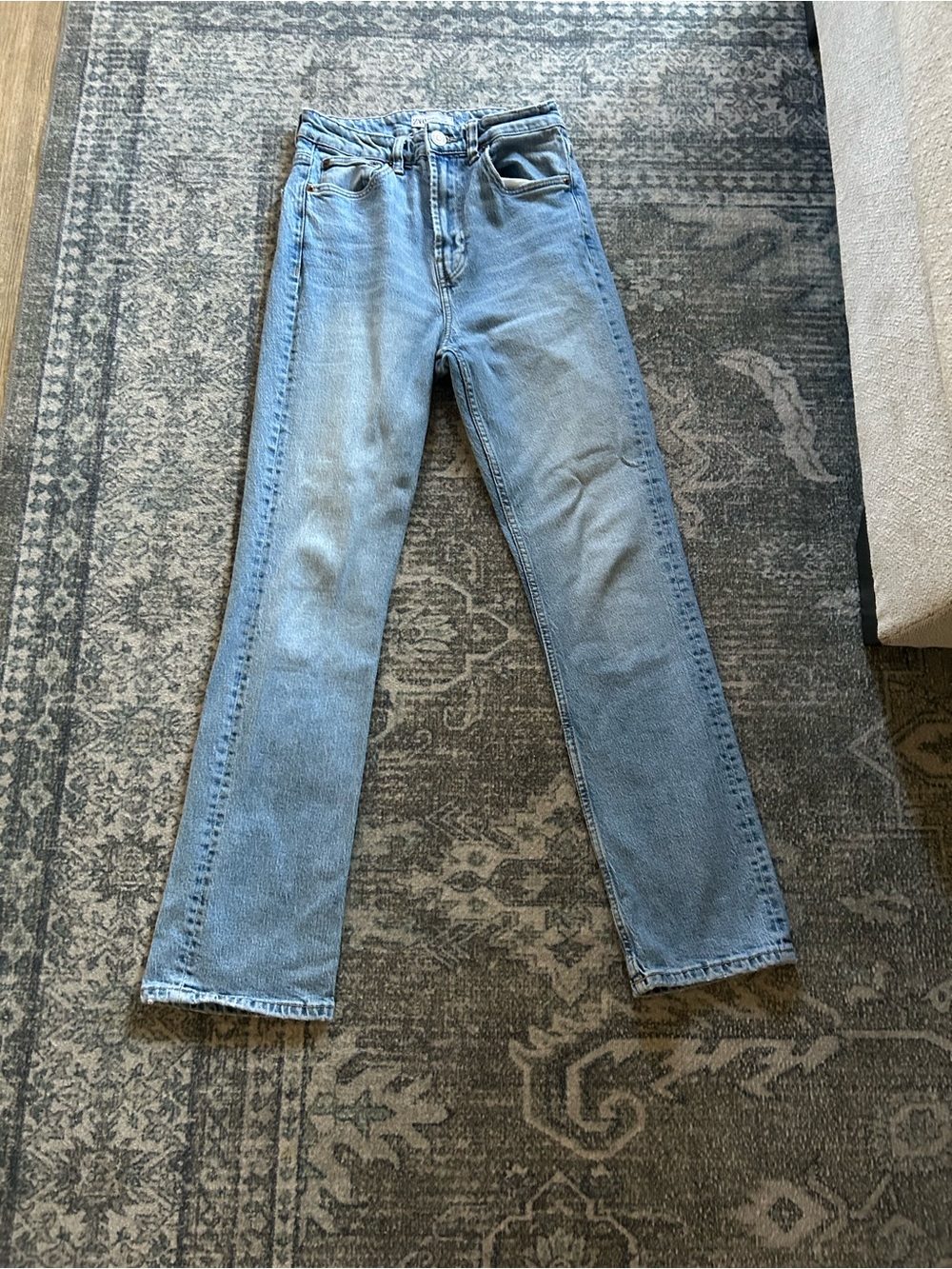 Zara Light Blue Straight Leg Women’s Jeans